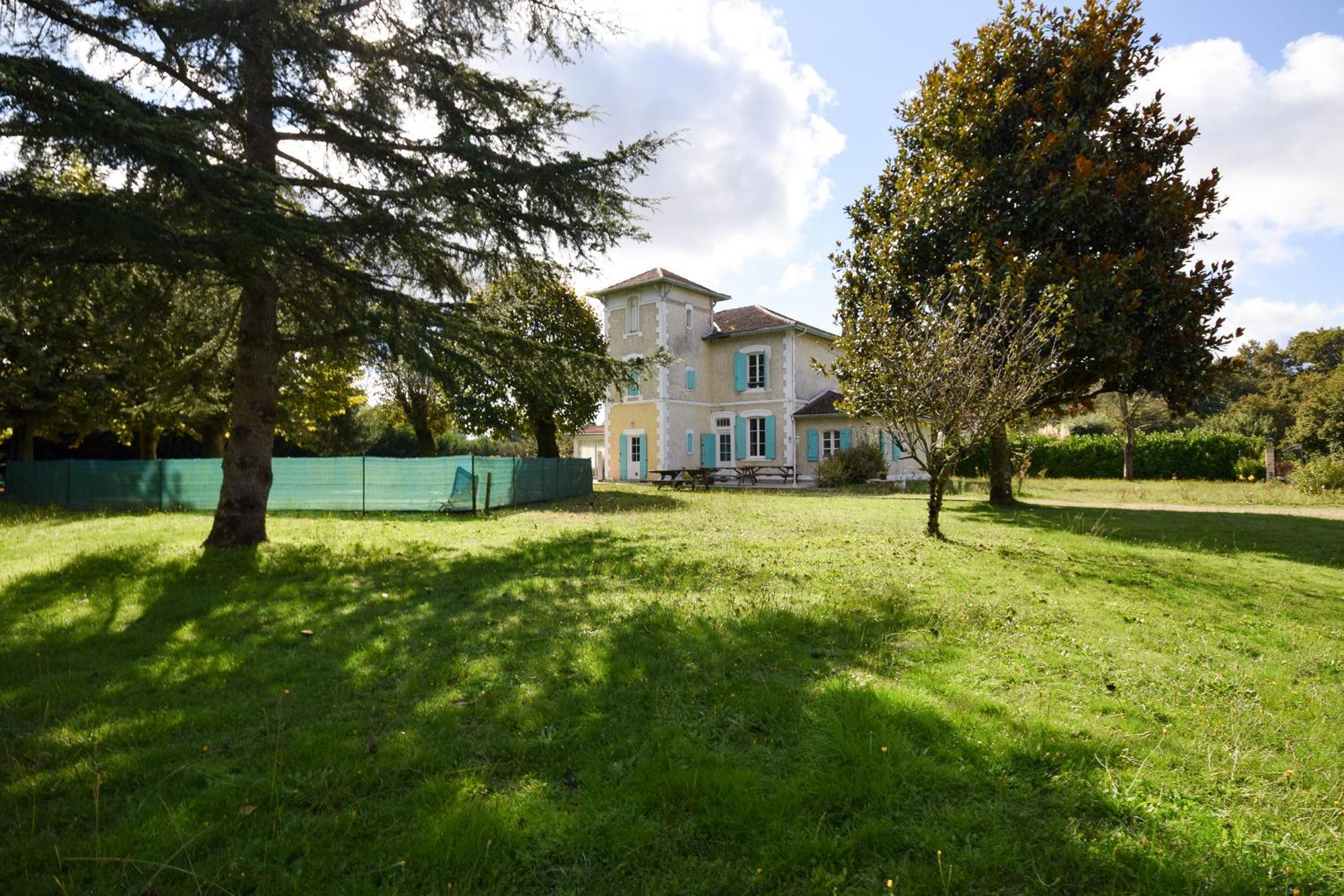 Villa Avec Piscine Et Billard Sabres Exterior foto